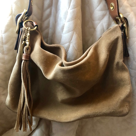 ‼️COACH‼️🌟suede hobo shoulder bag w/fringe detail - Picture 4 of 8
